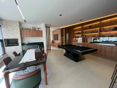 Apartamento com 3 Quartos à venda, 185m² no Jardim Karaíba, Uberlândia