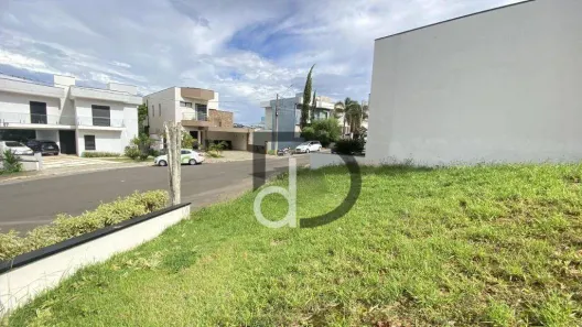 Lote/Terreno à venda, 300m² no Lenheiro, Valinhos