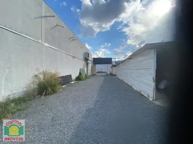 à venda, 330m² no Centro, Anápolis