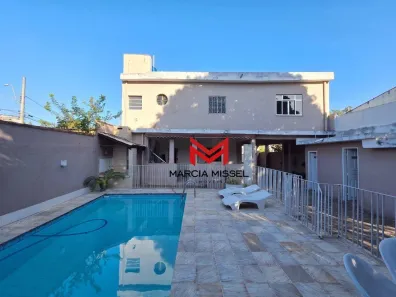 Casa com 4 Quartos para venda ou aluguel, 150m² no Vila Treze de Maio, Nova Iguaçu