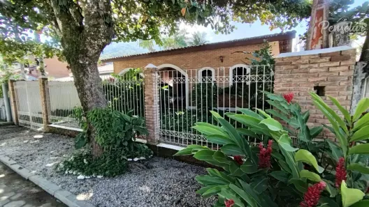 Casa com 4 Quartos à venda, 190m² no Enseada, Ubatuba