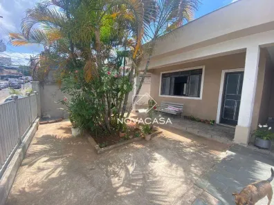 Casa com 2 Quartos para alugar, 156m² no Santa Mônica, Belo Horizonte