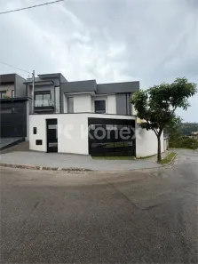 Sobrado com 4 Quartos à venda, 144m² no Villas do Jaguari, Santana de Parnaíba