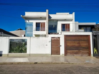 Casa com 4 Quartos à venda, 381m² no Torres, Torres