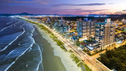 Apartamento com 3 Quartos à venda, 153m² no Gravatá, Navegantes