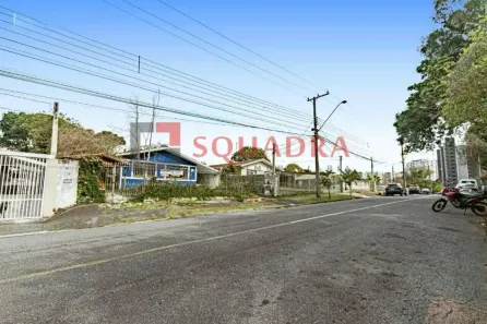 Lote/Terreno à venda, 765m² no Novo Mundo, Curitiba