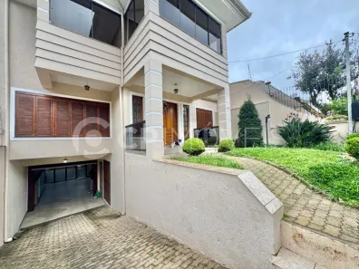 Casa com 4 Quartos à venda, 348m² no Jardim Itu, Porto Alegre
