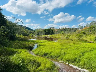 Lote/Terreno à venda, 600m² no Centro, Igaratá
