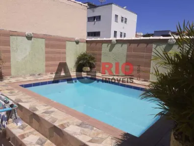 Casa de Condomínio com 4 Quartos à venda, 242m² no Taquara, Rio de Janeiro