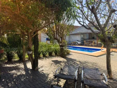 Casa com 3 Quartos à venda, 338m² no Centro, Cascavel