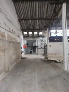 Galpão/Depósito/Armazém para alugar, 685m² no Fundação, São Caetano do Sul