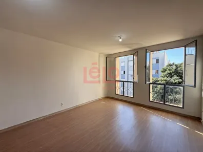 Apartamento com 3 Quartos para alugar, 82m² no Zona 7, Maringá