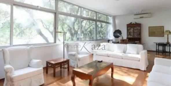 Apartamento com 3 Quartos para alugar, 200m² no Consolação, São Paulo