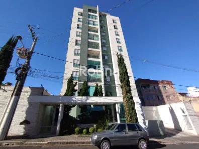 Apartamento com 2 Quartos para alugar, 75m² no Tabajaras, Uberlândia