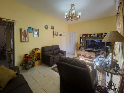 Casa com 4 Quartos à venda, 291m² no Areal, Pelotas