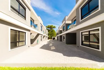 Casa de Condomínio com 3 Quartos à venda, 135m² no Santa Felicidade, Curitiba