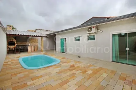 Casa com 4 Quartos à venda, 120m² no Jardim Tres Marias, Peruíbe