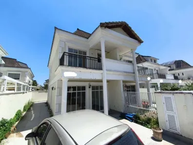 Casa de Condomínio com 4 Quartos à venda, 190m² no Recreio dos Bandeirantes, Rio de Janeiro