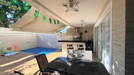 Casa de Condomínio com 4 Quartos à venda, 200m² no Recreio dos Bandeirantes, Rio de Janeiro