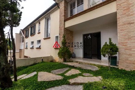 Casa com 5 Quartos para venda ou aluguel, 923m² no Jardim Everest, São Paulo
