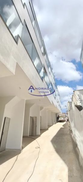 Casa com 2 quartos — Glória, Belo Horizonte