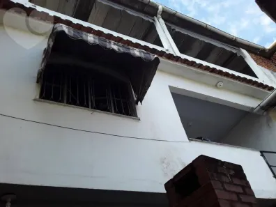 Sobrado com 3 Quartos à venda, 74m² no Amendoeira, São Gonçalo