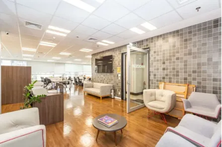 Sala Comercial para alugar, 400m² no Jardim das Acácias, São Paulo
