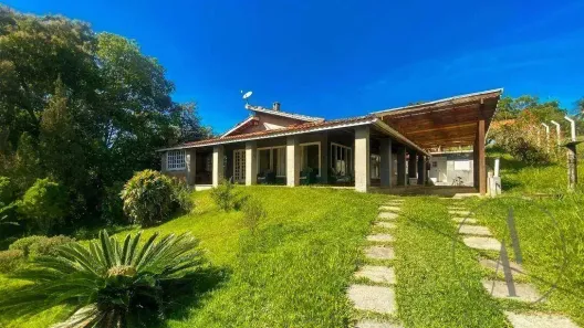 Fazenda/Sítio com 3 Quartos à venda, 970m² no , 