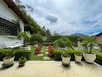 Casa com 6 Quartos à venda, 172m² no Granja Guarani, Teresópolis