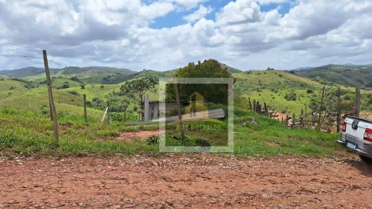Lote/Terreno à venda, 2600m² no Centro, Jambeiro