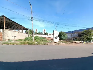 Lote/Terreno à venda, 897m² no Parque Oeste Industrial, Goiânia