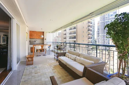 Apartamento com 3 Quartos à venda, 226m² no Vila Nova Conceição, São Paulo