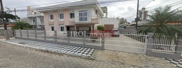 Sobrado com 5 Quartos para alugar, 330m² no São João, Itajaí