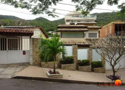 Casa com 5 Quartos à venda, 200m² no São Francisco, Niterói