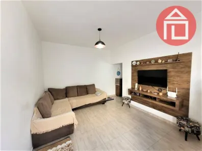 Casa com 2 Quartos à venda, 80m² no Vila Bianchi, Bragança Paulista