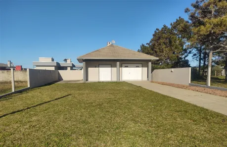 Casa com 2 Quartos à venda, 77m² no Lagoa do Camboim, Arroio do Sal