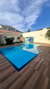 Sobrado com 4 Quartos para alugar, 180m² no Zona 05, Maringá