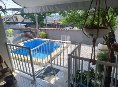 Casa com 9 Quartos à venda, 360m² no Jardim Carioca, Rio de Janeiro
