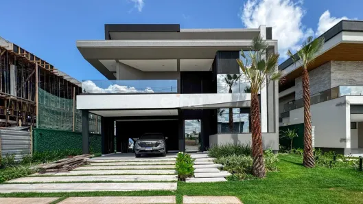 Casa de Condomínio com 5 Quartos à venda, 380m² no Cidade Alpha, Eusébio