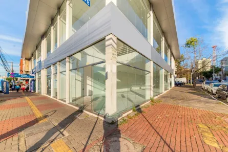 Ponto Comercial para alugar, 246m² no Cristo Redentor, Porto Alegre