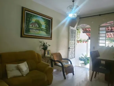 Casa com 2 Quartos à venda, 80m² no Santa Amélia, Belo Horizonte