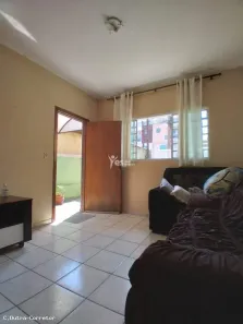 Casa com 2 Quartos à venda, 136m² no Pinheirinho, Santo André