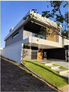 Sobrado com 3 Quartos à venda, 275m² no Condomínio Belvedere, Cuiabá