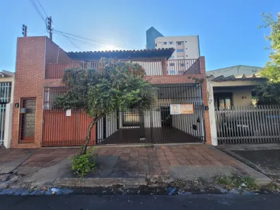 Casa com 3 Quartos para alugar, 100m² no Osvaldo Rezende, Uberlândia