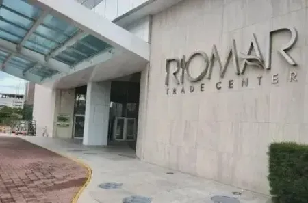 Sala Comercial à venda, 32m² no Papicu, Fortaleza