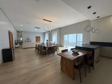 Sobrado com 3 Quartos para alugar, 320m² no Chácara Segre, Jundiaí