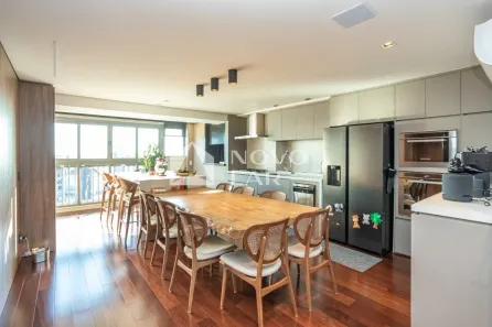 Apartamento com 2 Quartos à venda, 172m² no Três Figueiras, Porto Alegre