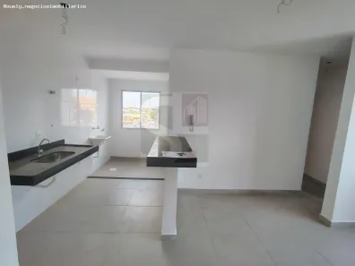 Apartamento com 2 Quartos à venda, 65m² no Marta Helena, Uberlândia
