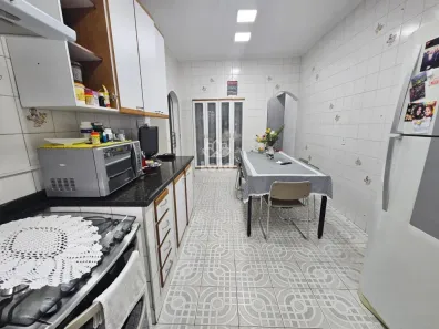 Sobrado com 3 Quartos à venda, 230m² no Mogi Moderno, Mogi das Cruzes