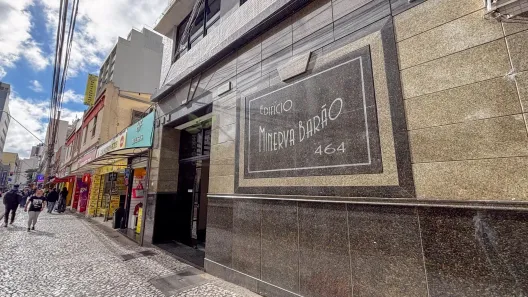 Sala Comercial para alugar, 33m² no Centro, Curitiba
